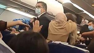 İstanbul uçağında kadınlı erkekli büyük kavga! Polis müdahale etti