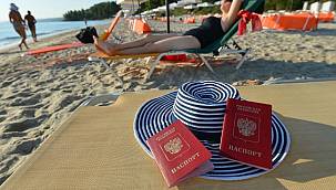Rus hükümet yetkililerinden peş peşe yurt dışı tatil açıklaması