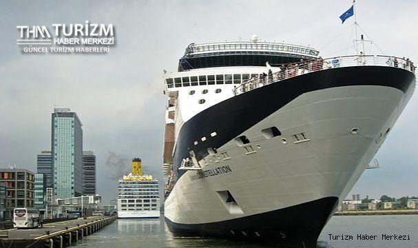 Fazla turistten rahatsız olup yolcu gemilerinin şehre girmesini yasakladılar!