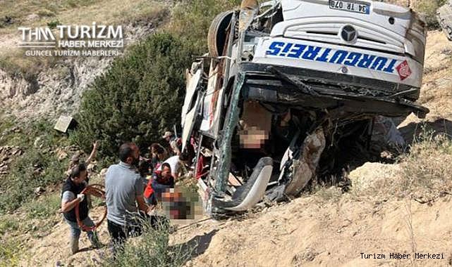 Katliam gibi kaza! Viyadükten uçan otobüste çok sayıda ölü ve yaralı var