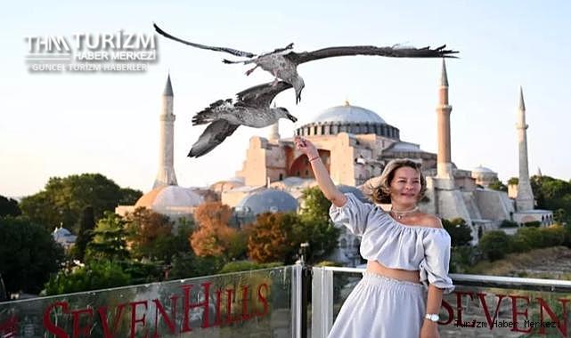 İstanbul'da martı turizmi! Çatal ile martı beslemek için geliyorlar