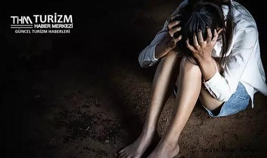 İki İngiliz turist 5 yıldızlı otelde erkek tatilciye tecavüz etti!