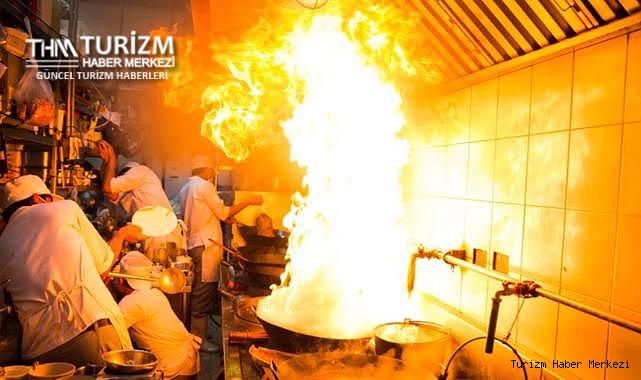 İstanbul'da mutfak kaynaklı bir otel yangını daha! Yaralılar var