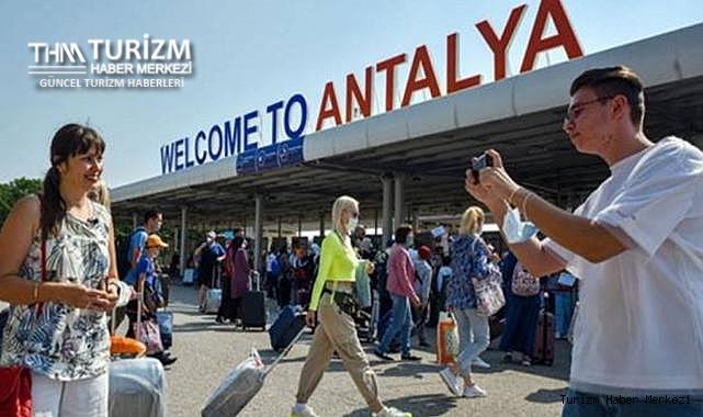 Antalya'da turist sayısında 2023 yılında tüm zamanların rekoru kırıldı!