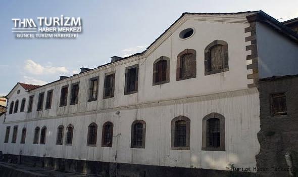 Bizans döneminden kalma kiliseli tarihi han otel oldu! Açılış için gün sayıyor