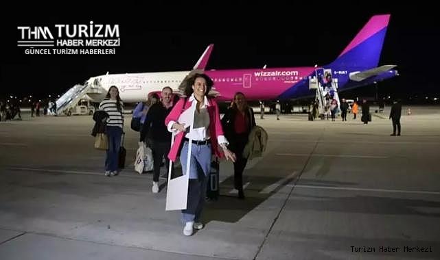 Nereye gideceklerini bilmeden bindikleri uçakla Antalya'ya geldiler!