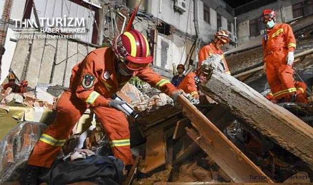Ülke şokta! Otel çöktü, 8 ölü çok sayıda kayıp var