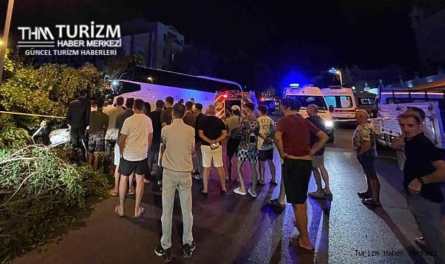 Tur otobüsü otel duvarına çarptı! Şoför hayatını kaybetti
