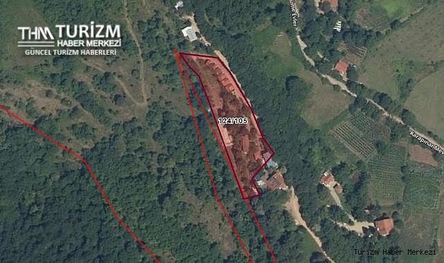 Kocaeli'de üzerinde bungalovlar ve turistik tesis olan arsa icradan satışa çıktı!