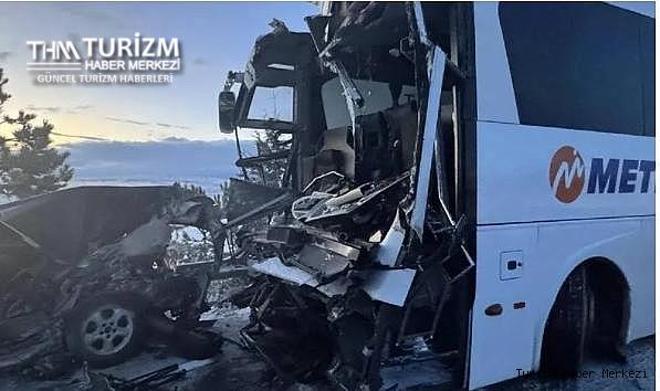 Metro Turizm yolcu otobüsü Afyonkarahisar'da faciaya sebep oldu! Çok sayıda yaralı var