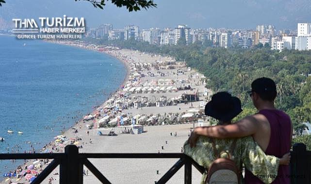 Antalya'da büyük başarı! D-8 Turizm Şehri Ödülü'nü kazanan ilk şehir oldu