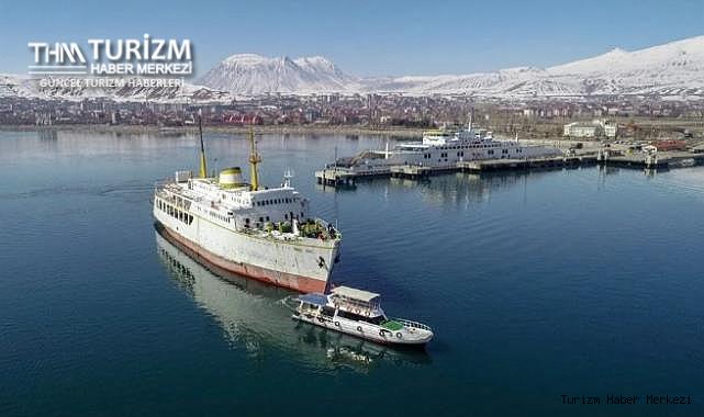 Van Gölü yüzen otel projesi iptal edildi! Milyonluk yatırım çöp oldu