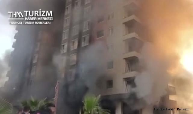 Antalya'da otel inşaatında yangın! İşçiler mahsur kaldı
