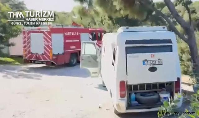 Antalya'daki 5 yıldızlı otelin servis minibüsü alev alev yandı!