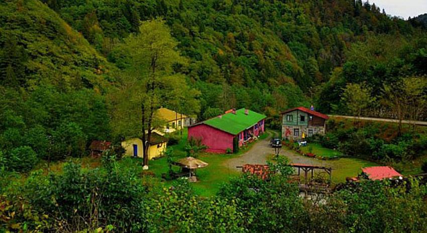Yüz yıllık Çinçiva Rüştiyesi yıkılıp otel yapılacak!