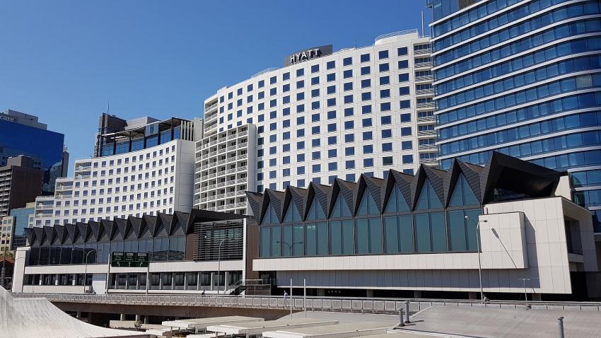 Hyatt Regency Otel'de feci olay! 10'uncu kattan düşen kadın hayatını kaybetti