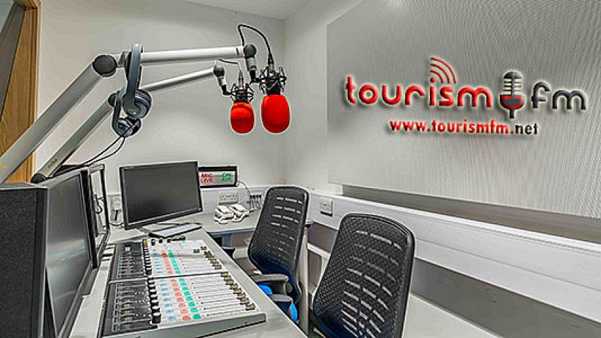Sektörün İLK ve TEK radyosu Tourism FM yayında!