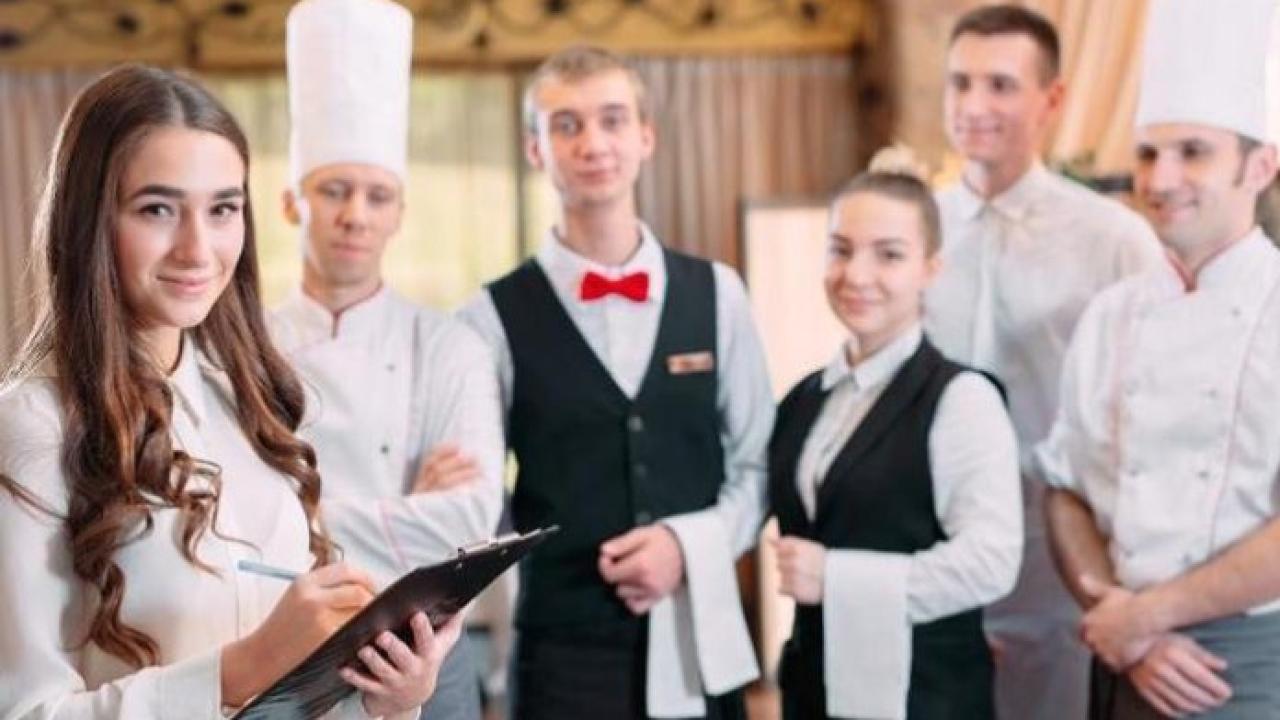Alanya turizminde kriz: Otel çalışanları sezonun ortasında...
