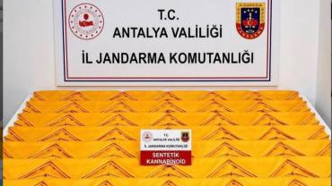 Alanya'daki otele uyuşturucu baskını! Kilolarca ele geçirildi